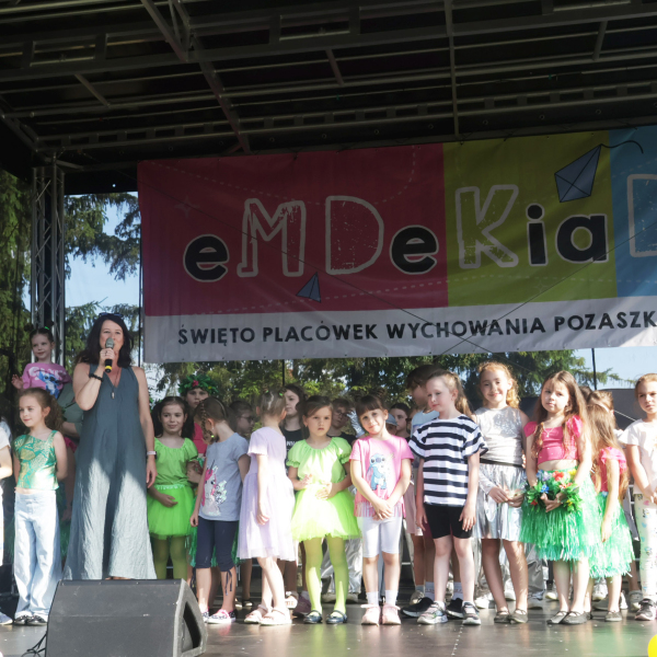 Kosmiczna Podróż z Piosenką 