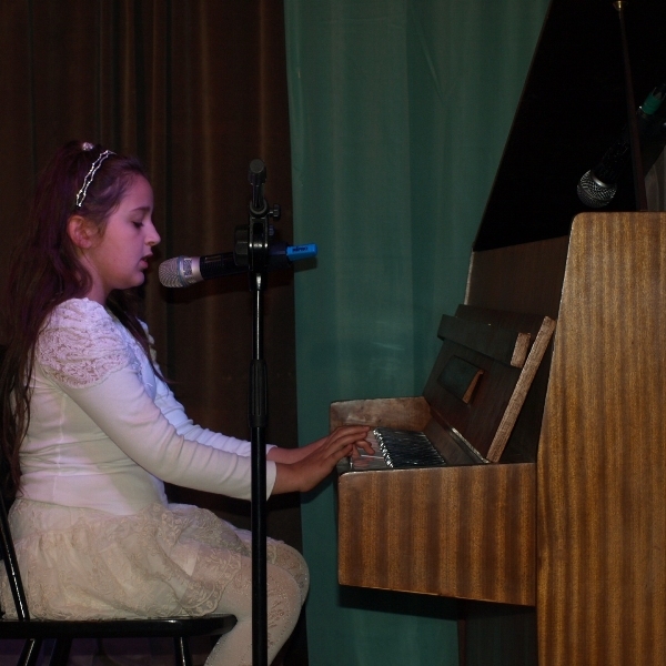 OLYMPUS DIGITAL CAMERA