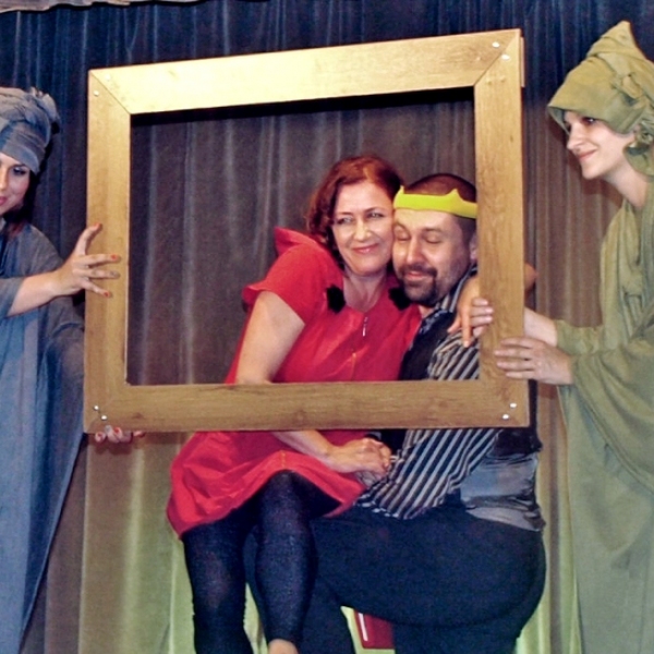 OLYMPUS DIGITAL CAMERA