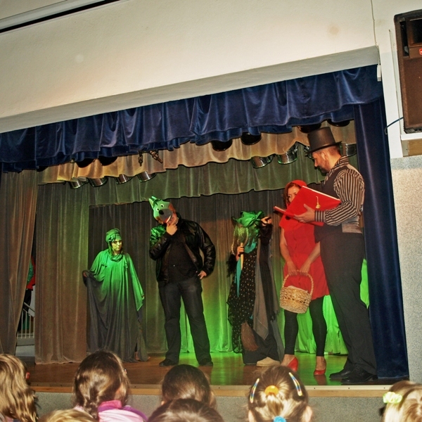 OLYMPUS DIGITAL CAMERA