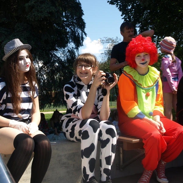 OLYMPUS DIGITAL CAMERA