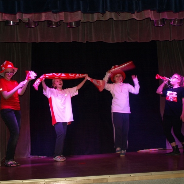 OLYMPUS DIGITAL CAMERA