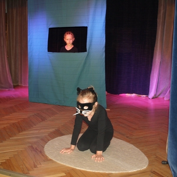 OLYMPUS DIGITAL CAMERA