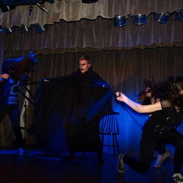 OLYMPUS DIGITAL CAMERA