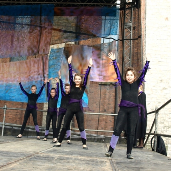 OLYMPUS DIGITAL CAMERA