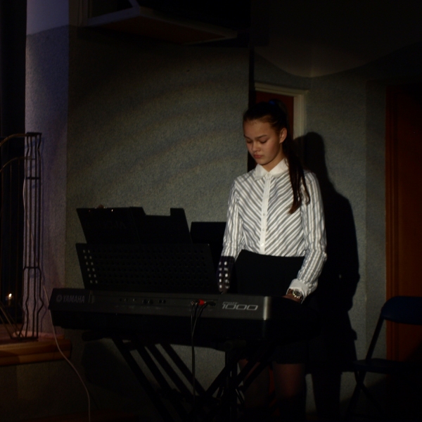 OLYMPUS DIGITAL CAMERA