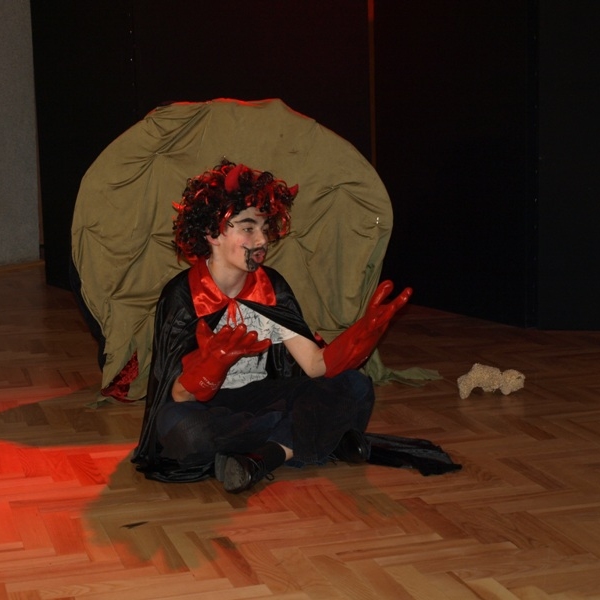 OLYMPUS DIGITAL CAMERA