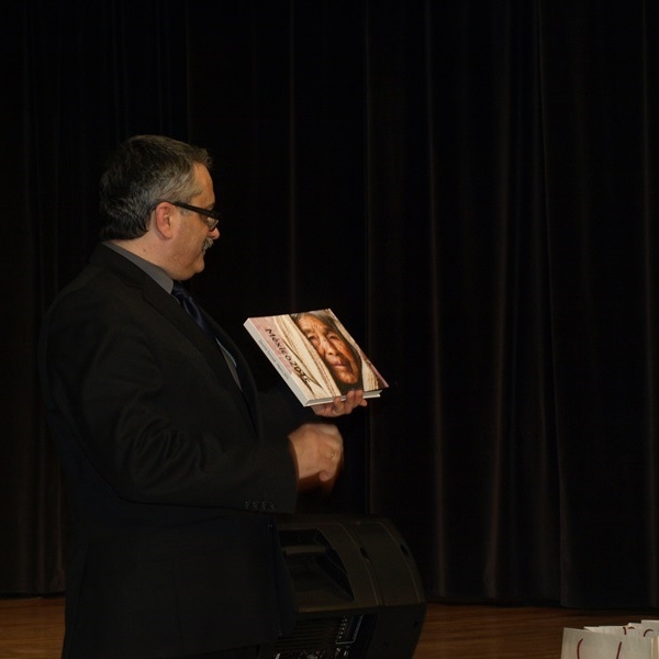 OLYMPUS DIGITAL CAMERA