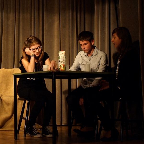 OLYMPUS DIGITAL CAMERA