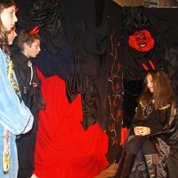 OLYMPUS DIGITAL CAMERA